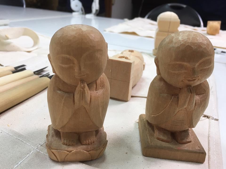 Making buddha statues - 日本語 kotonoha - English & Japanese Immersion